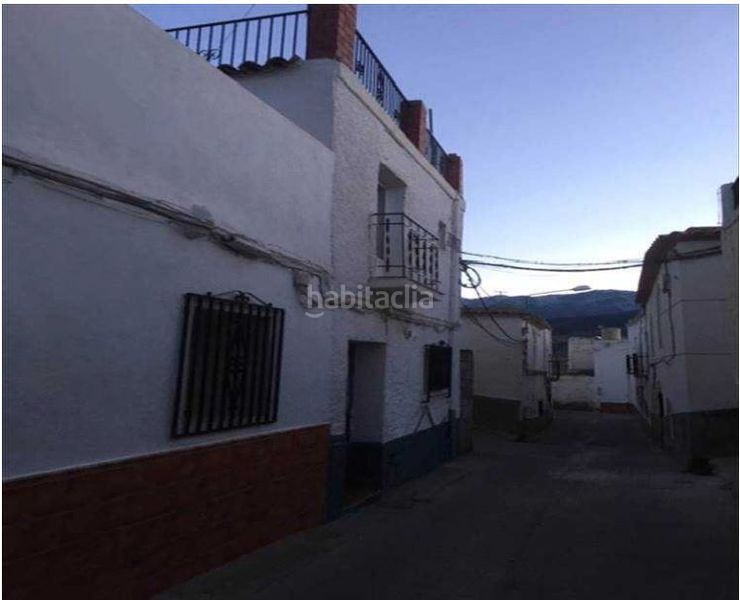 Foto 80bd8a47-4ecf-4dc9-8a4b-50e88a395a9c. Casa adossada a Fiñana