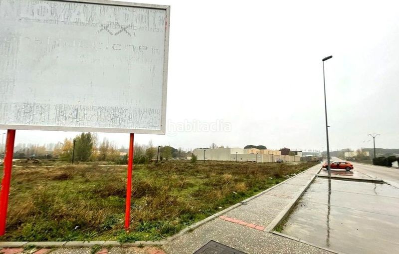Foto bc5dcd0c-1902-4892-a394-8b868c9ef63d. Terreny residencial a Laguna de Duero