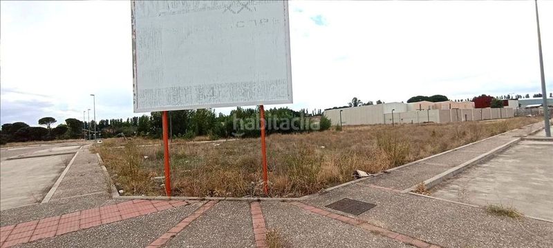 Foto df68d68a-0068-49a6-aea7-e4c2116396f3. Terreny residencial a Laguna de Duero