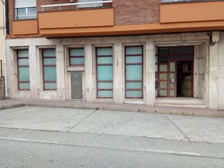 Local Comercial  Carretera ponfer-espina. Inmueble alquilado  sin acceso al interior