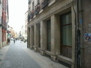 Locale commerciale  Rua. Inmueble alquilado  sin acceso al interior