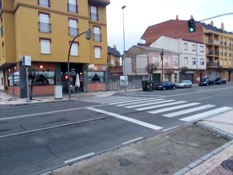 Foto d32e03cf-5e42-4fe9-a554-a1b9f8b6d0d4. Terreny residencial a Armunia León