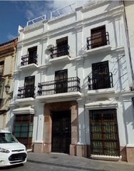 Business premise  Plaza carmen abela. Inmueble alquilado  sin acceso al interior