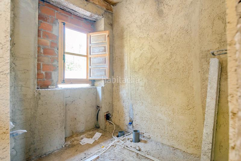 Foto a4948a7a-b22d-4af9-b692-fa4cfaec9cba. Casa en pieces en Ciaño - Zona Rural Langreo