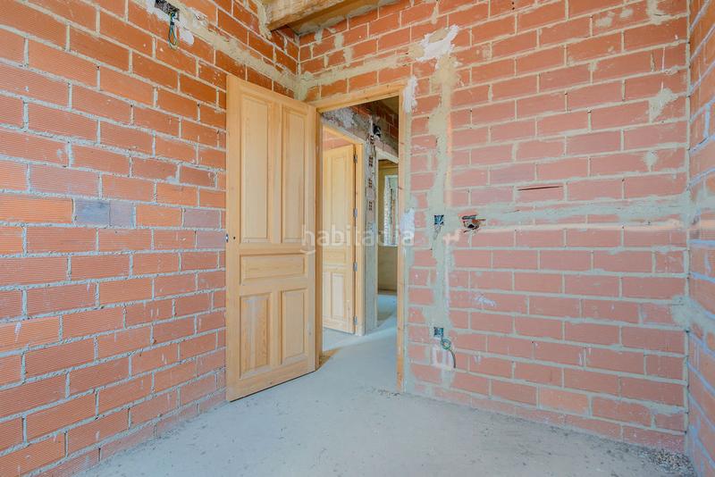 Foto d2db9dc2-2241-4c17-978a-beacbee80982. Casa en pieces en Ciaño - Zona Rural Langreo
