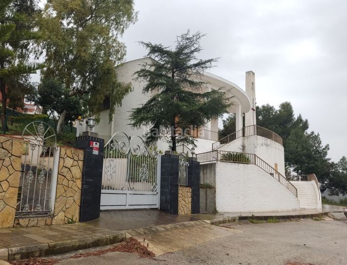 Foto ea01c9a2-8d47-430b-8cc0-7fda43ca6206. Terreny residencial a Catadau