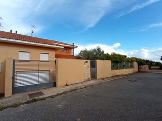 Maison  Nogal. Chalet adosado, ideal para invertir o para vivir. no cobramos ho