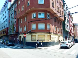 Geschäftsraum in Sama