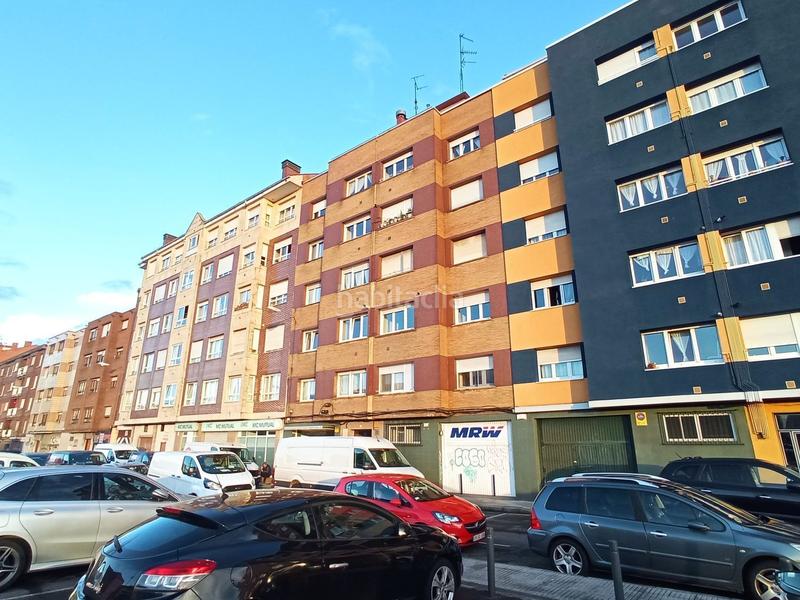 Foto 0e0e92ee-a2c6-4aef-b674-0033fb4cf0f4. Appartamento in El Polígono Gijón