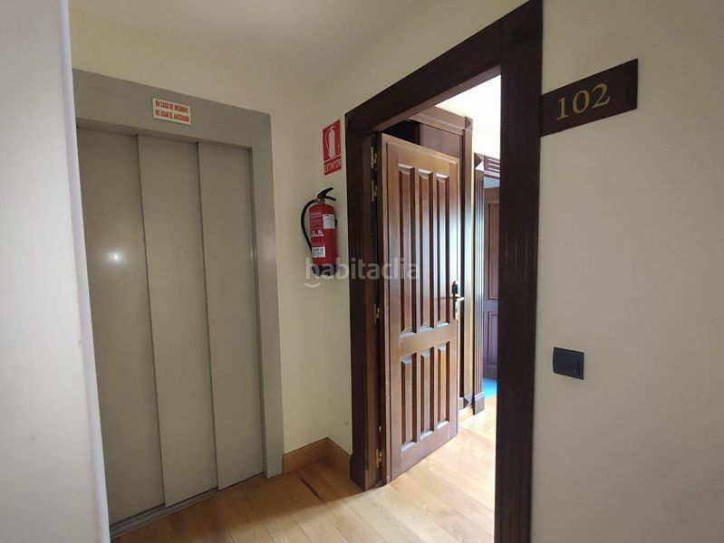 Foto 64042b94-0081-4d5f-8b81-6ea5929d0b9e. Edificio in Tineo