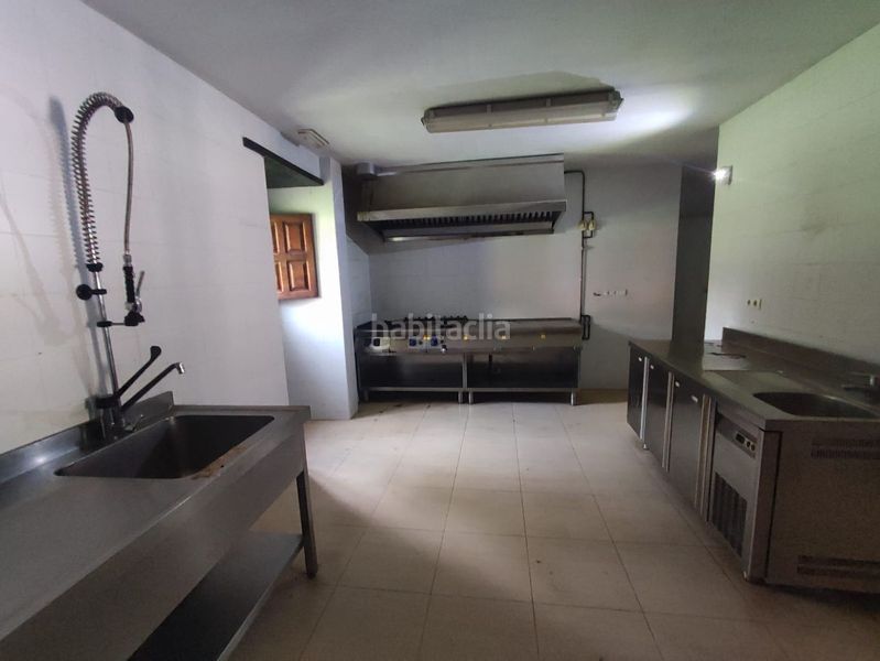 Foto 6d2a5ead-7ca7-4260-9a3f-18cc8f413bd2. Edificio in Tineo