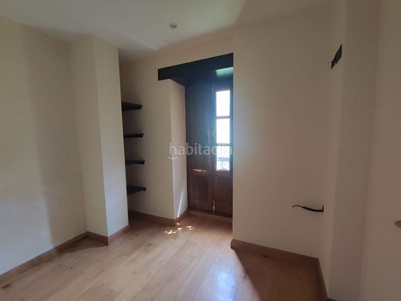 Foto d656f42b-42a7-48a1-9eb4-f0ac816c62e0. Edificio in Tineo