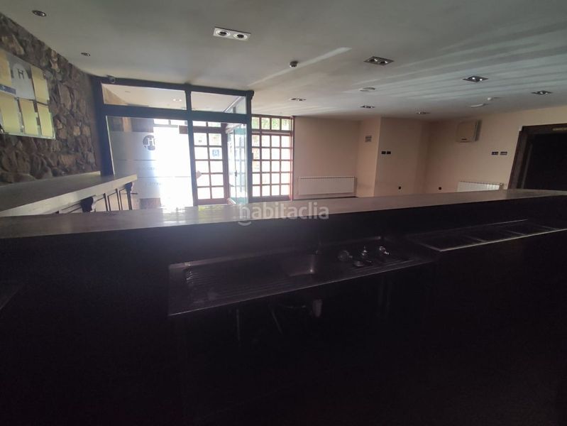 Foto dd5109fa-12d0-4abb-9d49-7dadeb1cf8b4. Edificio in Tineo