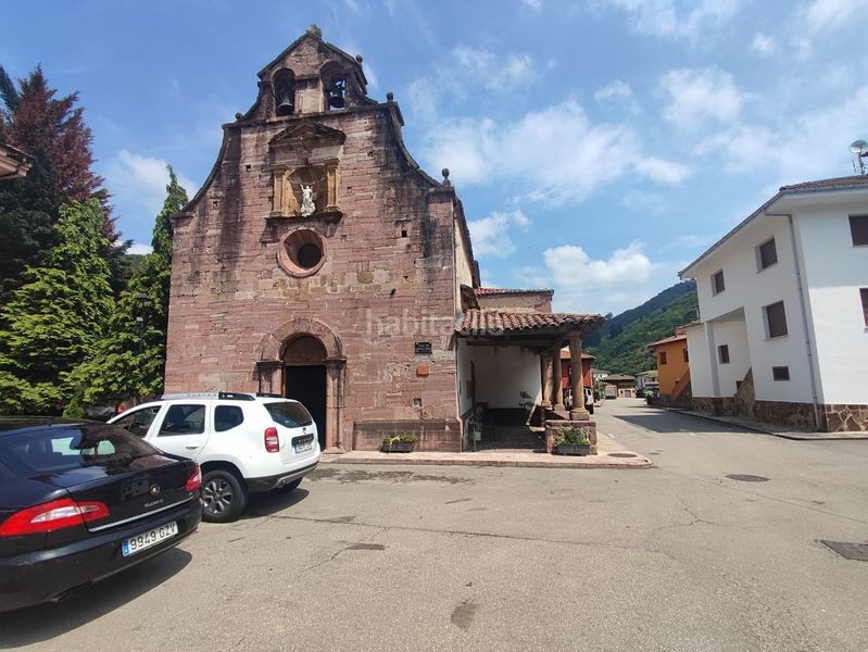 Foto f4e98030-390b-4b64-ae47-6e9fa5e57ca6. Edificio in Tineo
