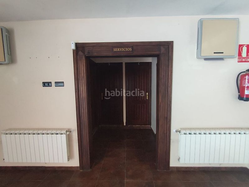 Foto f8b9a414-57c0-4539-bbc1-d12b9fa738e0. Edificio in Tineo