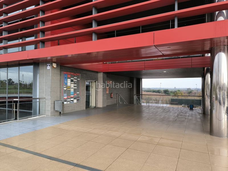 Foto 143ff98b-695b-43a0-890d-99624a1fb893. Local comercial a Salteras