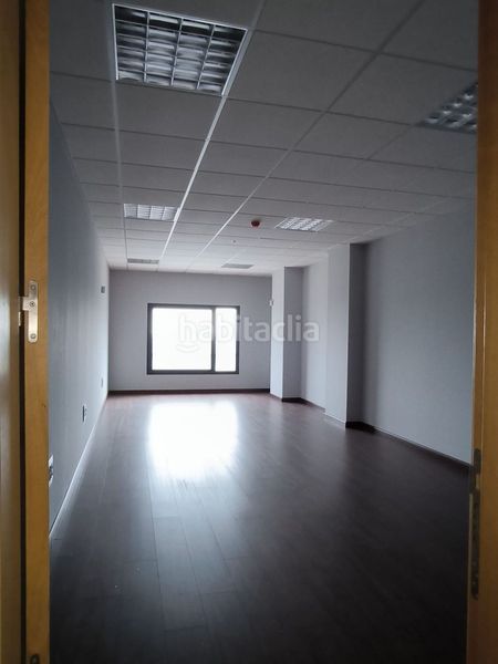 Foto 38ddc97b-f49e-4725-8f35-5b5618dd8a5f. Local comercial a Salteras