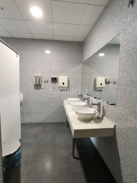 Foto d77cdbbb-d026-4da8-ab9f-962e1643ff6a. Local comercial a Salteras