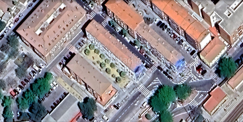 Foto bfb874cf-8c10-462f-8d4b-e54f6ef177a0. Pis a La Estación Azuqueca de Henares