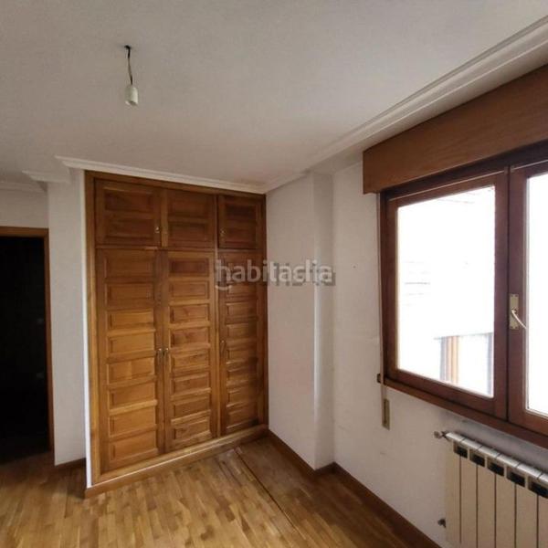 Foto f21c88c2-13e7-4180-8ce3-3aebf8d31e50. Pis a Cangas del Narcea