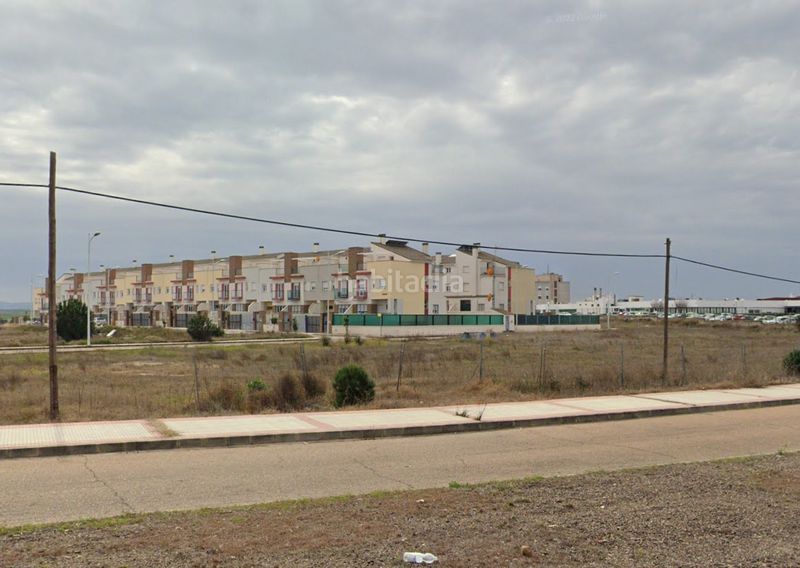 Foto ca8369c1-4330-419a-833c-94abb12bb4a9. Pis a Don Benito