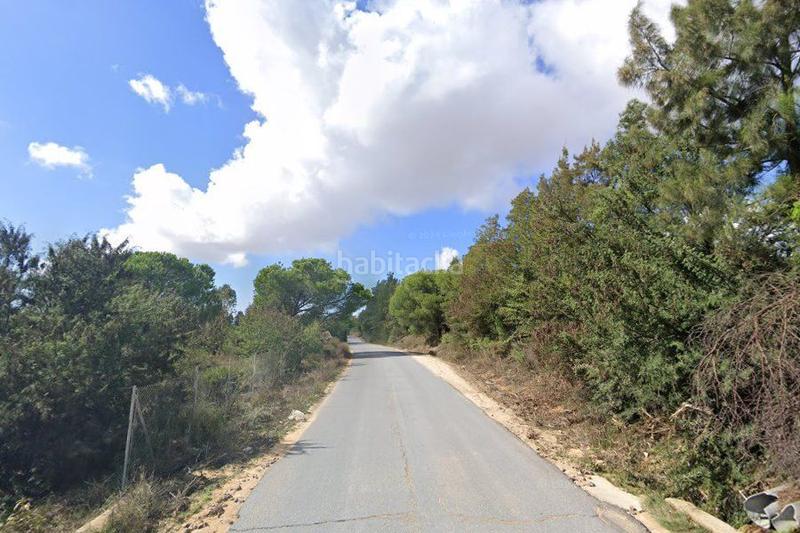 Foto 7b6e3d90-9f3b-4180-99f4-c1e30f655176. Residential plot in Moguer