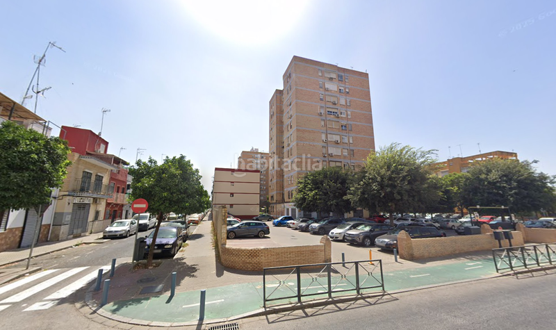 Foto ee2cc7b8-6ed5-4b2d-b143-f74dc0ab76e6. Pis a Juan XXIII - Rochelambert Sevilla