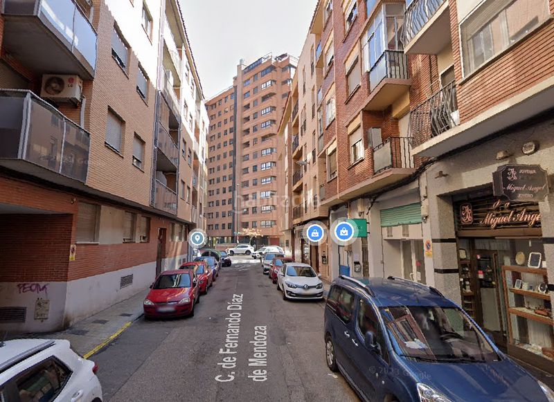 Foto be440eba-68d6-42d2-95f6-3d59be367759. Pis a La Bozada - Parque Delicias Zaragoza