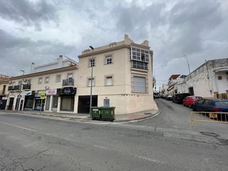 Local commercial à Gines