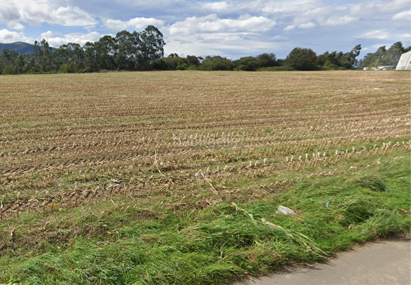 Foto 439f6058-5e83-4ca8-b779-d25b8fd24736. Terreny residencial a Valdés