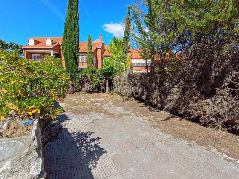 Foto 4031b907-a1f6-43c8-afaa-6a2426f7345a. Casa a manuel de falla 6 a Simancas