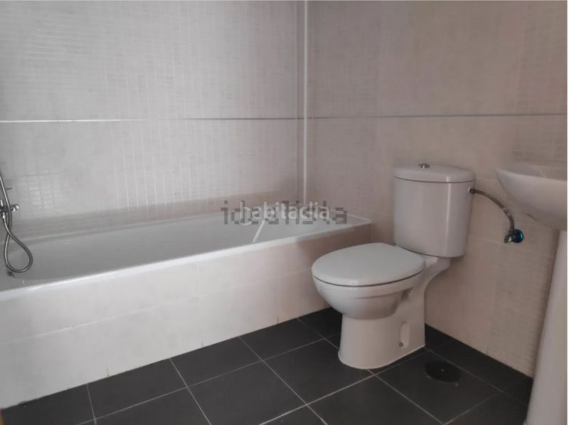 Foto fa607f62-b0df-435b-a2c6-f4c88c1b8ddf. Dúplex a Alameda de la Sagra