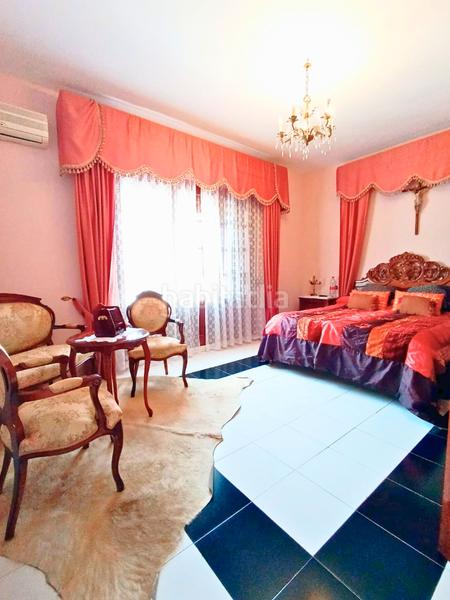 Foto 11e247ff-911f-4f15-b808-c7ab8ec182ce. Casa aparellada amb xemeneia calefacció aparcament a Mollina