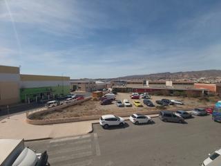 Miete Fabrikhalle in Viator. Alquiler nave para oficinas la juaida viator
