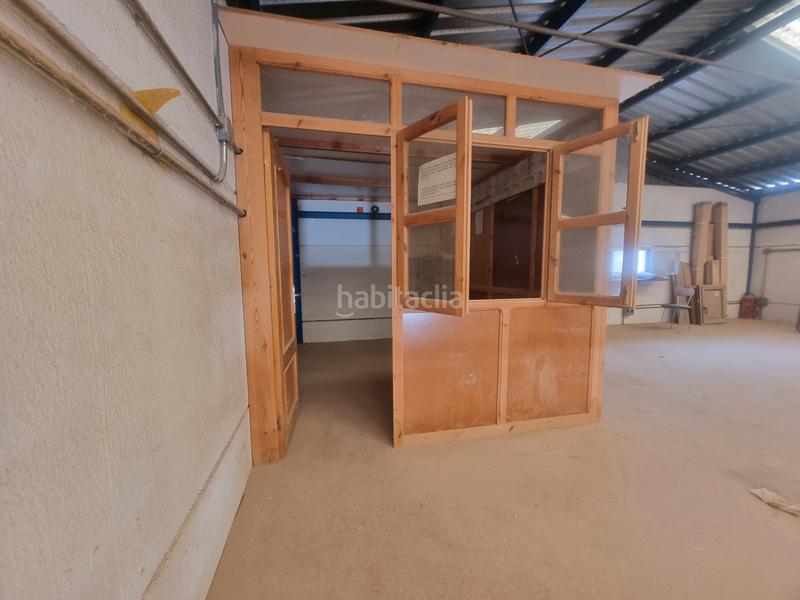 Foto c61ae07e-2661-48c5-9406-a37f181b1af2. Bâtiment à usage industriel dans Alhama de Almería