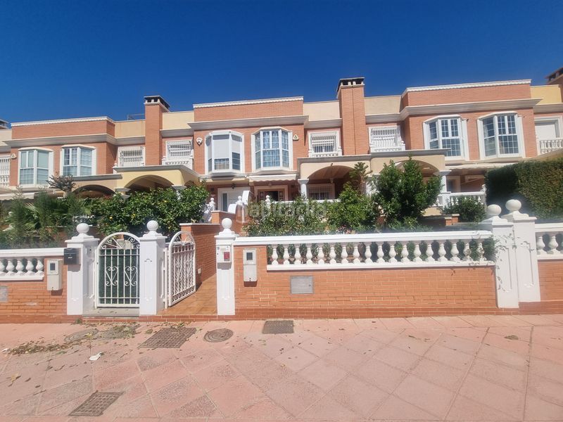 Foto 05b7c3dd-a1c3-47f8-9150-b6028a182676. Chalet in calle costa marfil 19 in Los Molinos - Villa Blanca Almería