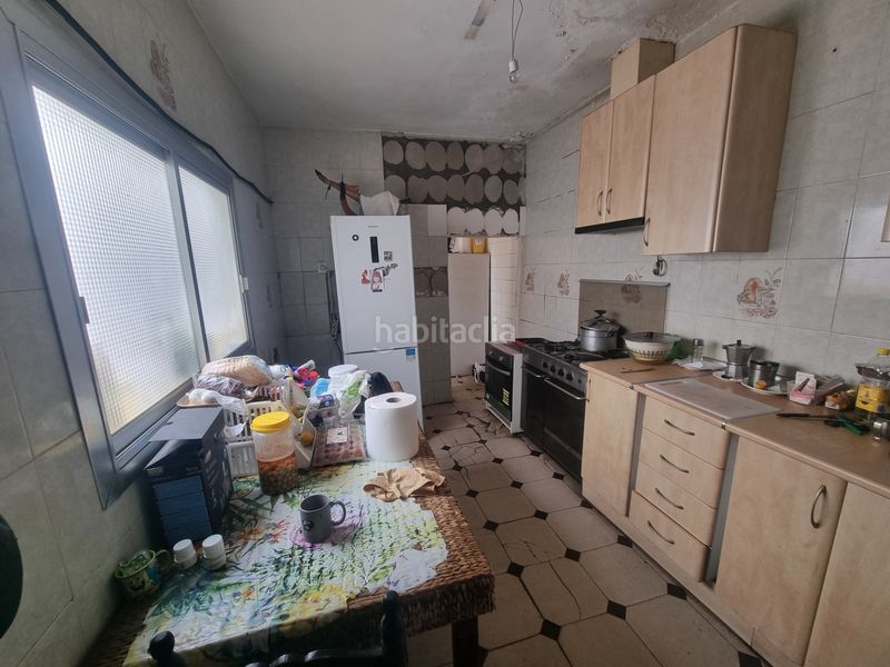 Foto bd4f1fae-bfab-4436-b3fa-50c4f8971503. Casa a calle clarín 22 a Centro Almería