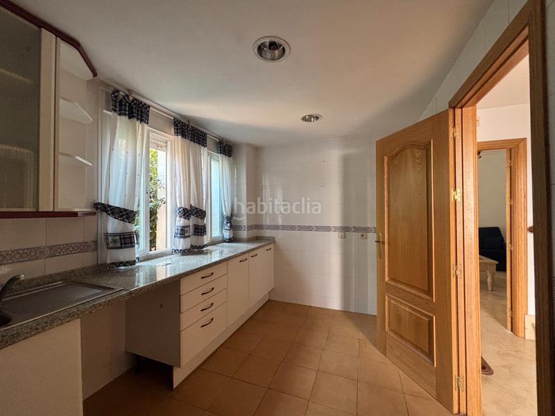Foto 458c2088-7d60-4802-b8eb-5882c679c68a. Casa pareada casa con piscina a reformar en Nagüeles Alto Marbella