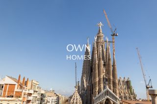 Àtic a Sagrada Família. Ático con terraza y vistas únicas en una ubicación icónica de ba