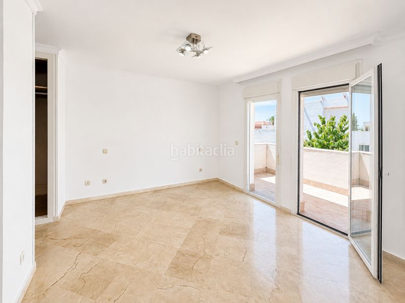 Foto b7846030-7b4a-4a80-9c58-53b4b73764b4. Casa amb calefacció a Nagüeles Alto Marbella