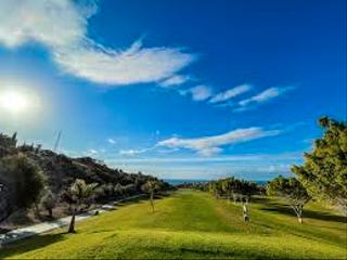 Terreny residencial a Calle aligustres de baviera 72. Parcela en venta en baviera golf