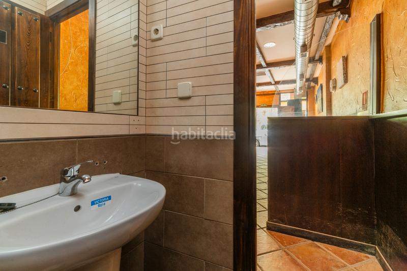 Foto 6d11863d-bfa9-4df8-86b4-de5a1a8225ad. Locale commerciale in calle de montecarlo 7 in Villafontana - Estoril I Móstoles