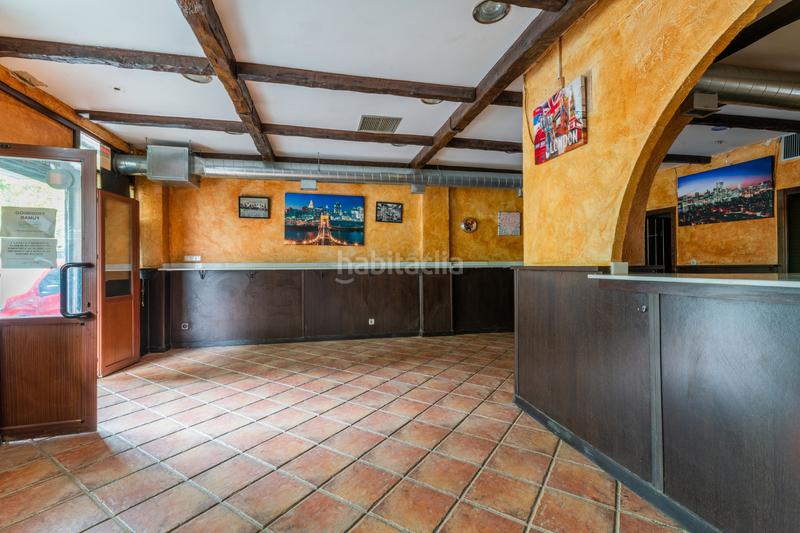 Foto d65b1cf0-c319-4184-9ad9-bb60074c58ba. Locale commerciale in calle de montecarlo 7 in Villafontana - Estoril I Móstoles