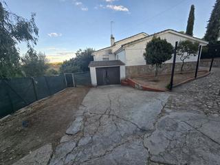 Chalet à Cuatro Caminos - Azca. Chalet en venta en ribatejada, 4 dormitorios.