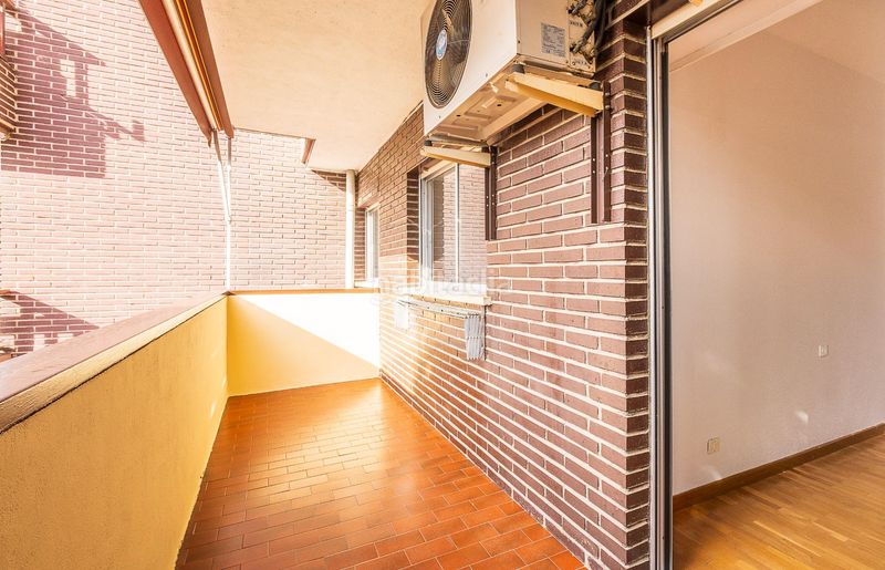 Foto 2a5e7183-cb80-474f-8631-39853fb0c791. Pis amb aparcament piscina a Quintana Madrid