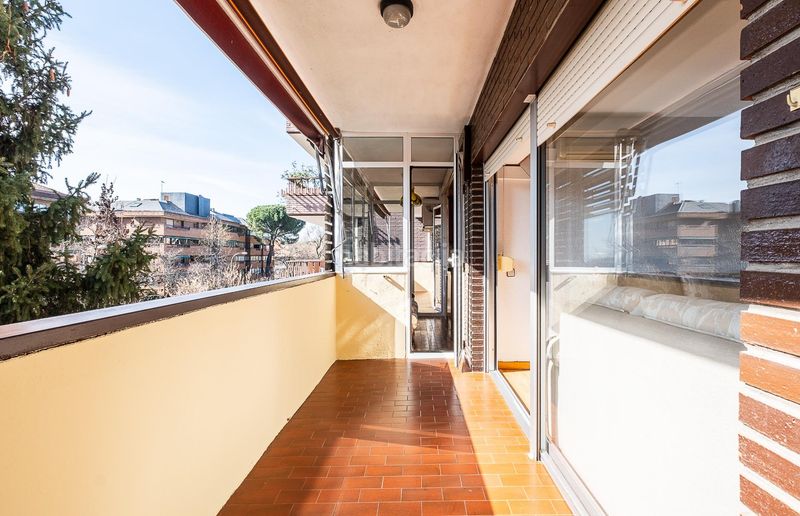 Foto 31206903-0d9d-4cb6-83b5-2c0e33321036. Pis amb aparcament piscina a Quintana Madrid