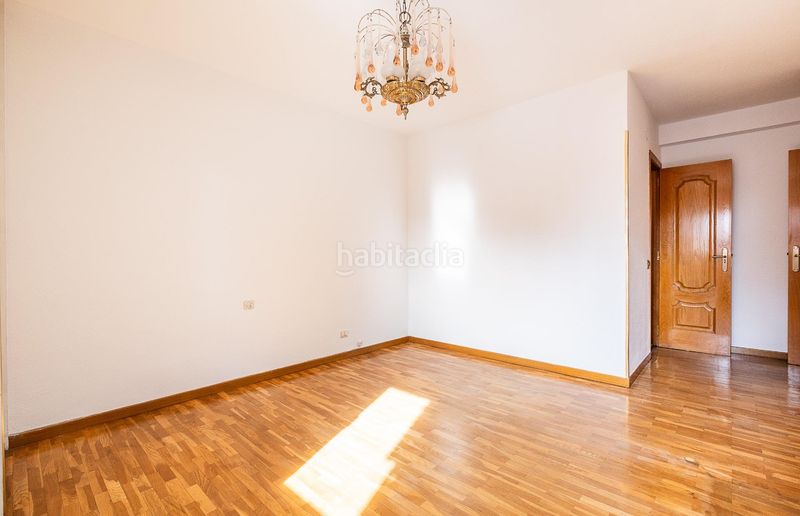 Foto d732dc21-27bb-4d87-b24d-1ca5e7adbc24. Pis amb aparcament piscina a Quintana Madrid