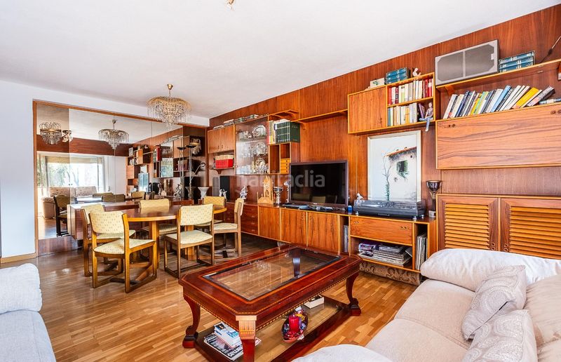 Foto e17657ef-2160-4570-99e1-5d74b49e3bd1. Pis amb aparcament piscina a Quintana Madrid