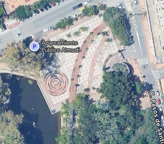 Foto c16792d6-ef69-4ff9-a486-aa3fe152cd5e. Autoparkplatz in calle de isaac albéniz in San Antón Murcia