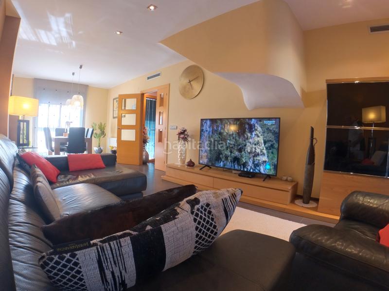 Foto 216b4107-c016-4e3d-8a97-437d7db27c62. Xalet amb aparcament piscina a Parque Sensal Castellón de la Plana